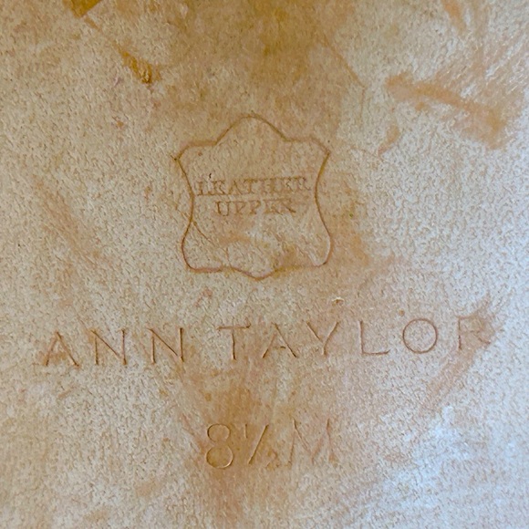 ANN TAYLOR s8.5 pointy toe bow flats. Rose soft suede uppers Super cute & comfy - Picture 4 of 7